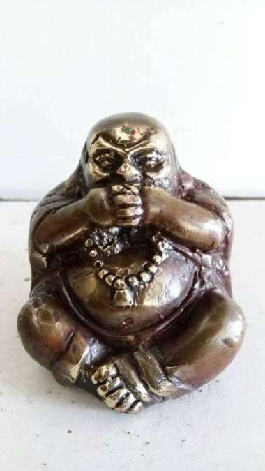 patung perunggu dewa uang ( budha julai)