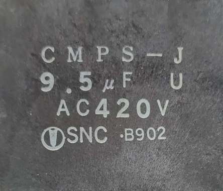 Elco Capacitor AC Kotak 9.5uf 420VAC 420V Original PxLxT 5.7x3.4x5cm