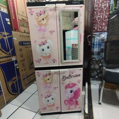 Lemari stiker Kaca+Gantungan