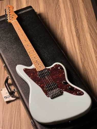 SQOE JM400 Roasted Maple Series in Sonic Blue