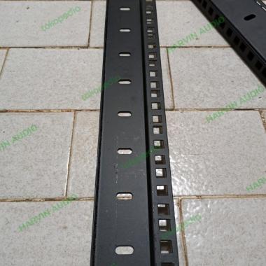 Besi Rack Mounting 8yu - 36,1cm Model -U- Akurasi tanda
