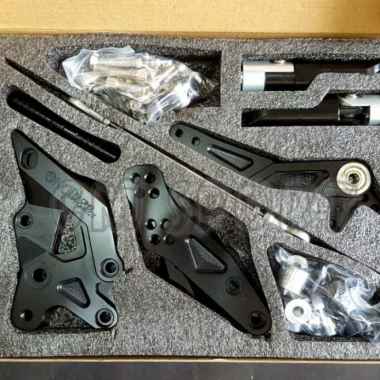 Footstep Underbone Cbr 150R Cb 150R Nui Racing Series Dragon Hitam