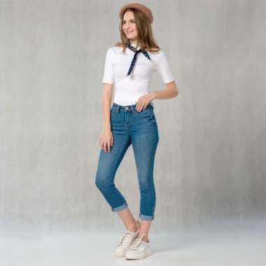 C2 Zander Blue Jeans Capri Push Up Wanita S