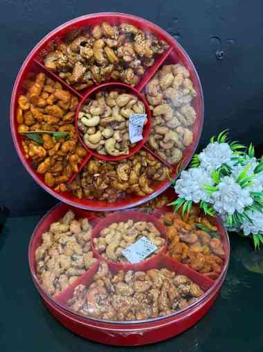 Cod / Kacang Mede Tray sekat 5 -+ 1Kg / Kacang Mede Sekat 5 Rasa Premium / Kacang mede matang toples
