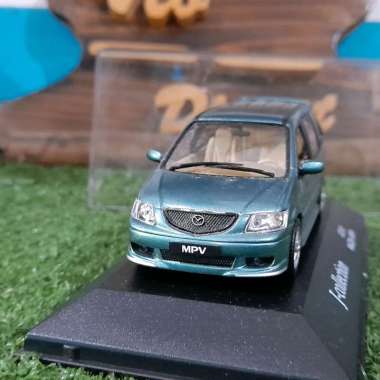 Diecast Miniatur Mazda MPV skala 1:43