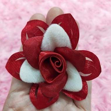 Bunga Korsase Panitia 8cm PER PC Merah 7cm
