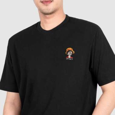 Otsky Kaos Pria Logo Bordir One Piece Luffy King Pirates Cotton 24s LUFFY POUTING FR3004 M