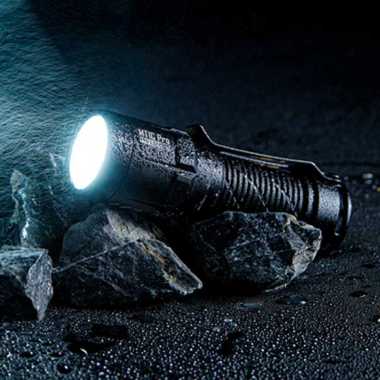 NITECORE Senter LED Tactical Flashlight UHi 20 IP68 1000 Lumens