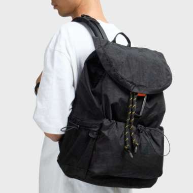 SYMA. Outrun Backpack Black