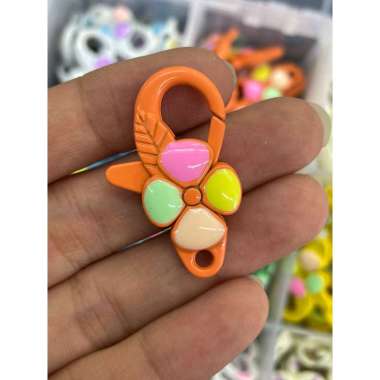 Ready Stock 1pcs/ Lot Klip Kait Gantungan Kunci Model Lobster bintang love bunga bulat rainbow Bahan