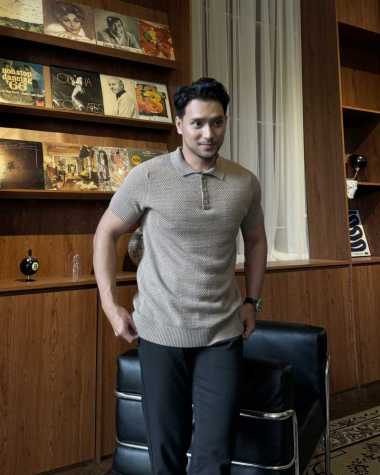 GONEGANI OFFICIAL - Baju Polos Pria Bahan Knit Polo Knit Tshirt Mocca