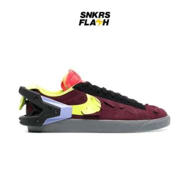 Sepatu Sneakers Wanita NIKE BLAZER LOW ACRONYM NIGHT MAROON - DN2067600 36