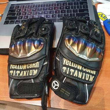 Sarung Tangan Gloves Yellow Corn YG 191 Titanium Original