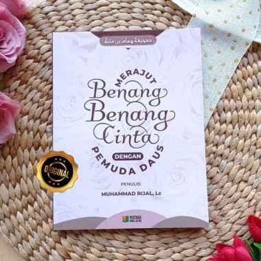 Buku Merajut Benang Cinta Dengan Pemuda Daus
