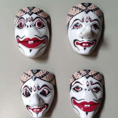 TOPENG KAYU PUNAKAWAN