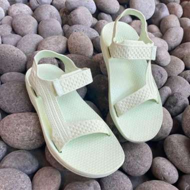 EIGER SANDAL WANITA SELVA WS SANDALS 41 Olive