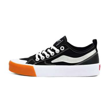 SABA Veron Ice Black White Gum - Sepatu Sneakers Casual Pria Wanita 44 Hitam Putih