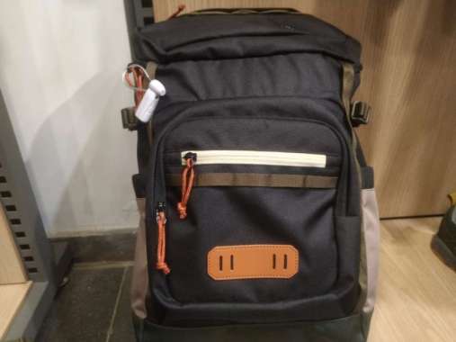 EIGER1989 BACKPACK WEEKENDER PACK 22L - BLACK