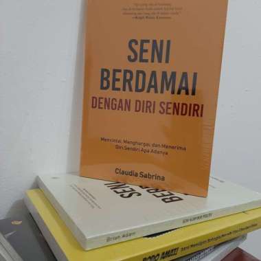 BUKU SENI BERDAMAI DENGAN DIRI SENDIRI by CLAUDIA SABRINA Multivariasi Multicolor