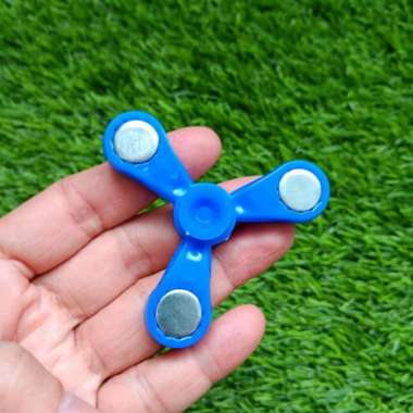 Mainan Fidget Spinner Kaki 3 plus Stik Biru