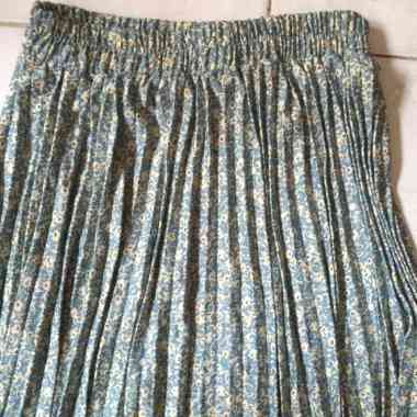 Rok plisket panjang motif bunga Rok Korea - BINTIK MINT LILY SKYBLUE