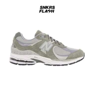 Sepatu Casual Pria NEW BALANCE 2002 Olive - U2002RCA 43