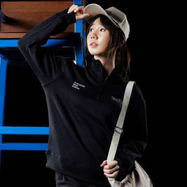 M231 - Haikyu!! Karasuno Half zip Hitam 1082 Dewasa-L