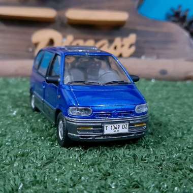 Diecast Miniatur Nissan Serena C23 skala 1:43