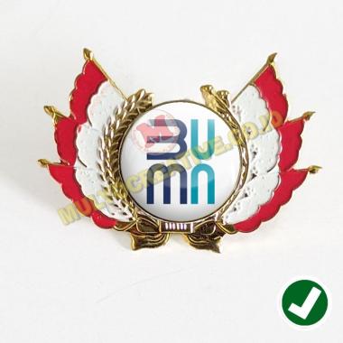 Pin Logo Pin Kementerian BUMN Model Bendera – Bros Logo Bahan Logam Mulyocreative