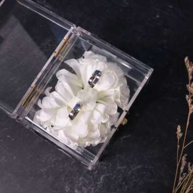 Kotak Cincin Akrilik | 11 x 8.5 cm | Clear Ring Box Acrylic - Polos Dengan Bunga