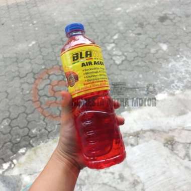 Air Accu Biasa Putih Merah Botol Kecil 600ml Cairan Aki Biru Motor Merah