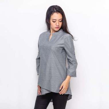Sophistix Ahava Assymetrical Top Warna Abu-Abu. Grey, M
