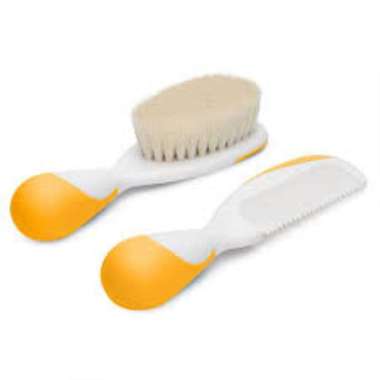 Chicco Baby Brush And Comb Set orange