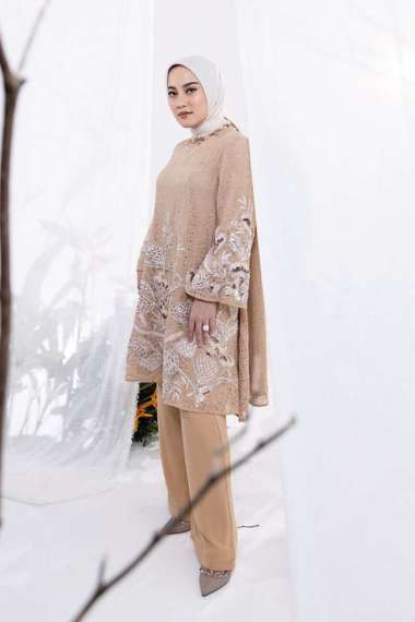 Misty Raya Capsule Collection - Delia Tunik M
