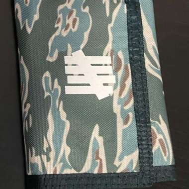 Undefeated Trifold Wallet Tan / Green 100% Original Tan