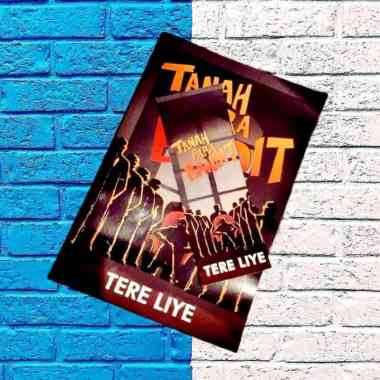 Novel Tanah Para Bandit - Multivariasi Multicolor