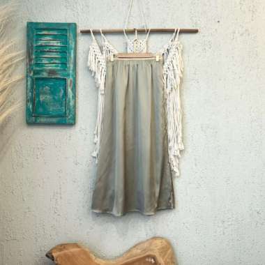 Lausboutique Rok Audif-Rok Silk Wanita Sage