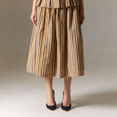 Callie Blazer & Callie Skirt - Amanda Hartanto Batik Callie Skirt Semua Ukuran