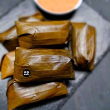 Lontong Arem Arem kentang wortel (isi 10 + Bumbu Kacang) 500gr Frozen