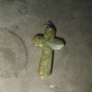 liontin batu salib giok baru hijau lumut