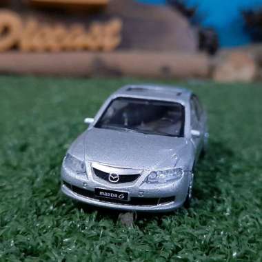 Diecast Miniatur Mazda 6 2008 silver skala 1:64