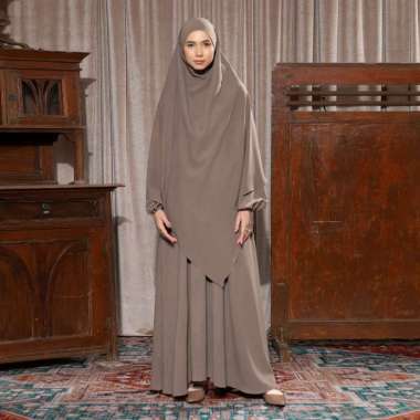 Lozy Hijab - Fatima Abaya Set (Abaya Set French Khimar Haji dan Umrah Bahan Zafera Anti UV) Grey Cre