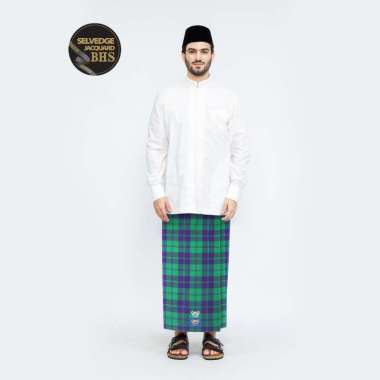 Sarung BHS Classic Gold Motif C42 KDT Hijau Sedang
