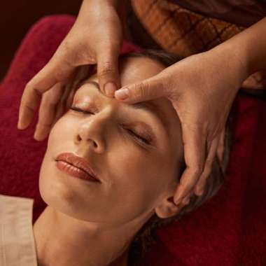 Eco Park (Reflexology + Totok wajah) - 90 Menit