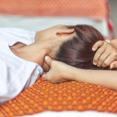 Suropati (Body Massage + Totok Wajah) - 90 Menit