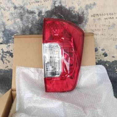 New Np300 Navara D23 Stop Lamp Lampu Rem Belakang 100% Nissan kanan