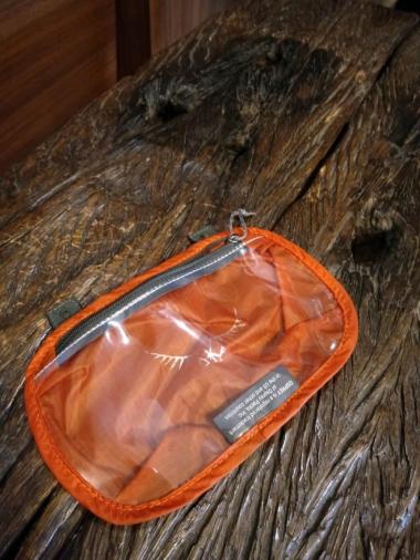 Osprey Ultralight Zip Organizer Clear - Tempat Accesories Original