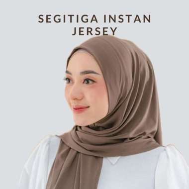 Jilbab Segitiga Instan Jersey Hijab Instan Rose Gold