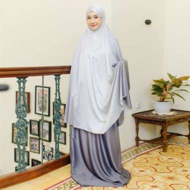 Lozy Hijab - Shanum Prayer Set (Mukena Silk Lasercut Gradasi Warna) Grey Pewter