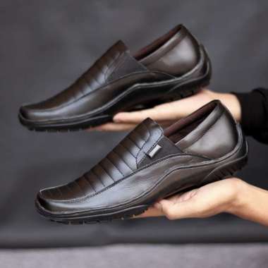 SPV Sepatu Kasual Slip On Pria Original CVNY Kulit Asli Sepatu Kerja Casual Premium Terbaru Terlaris